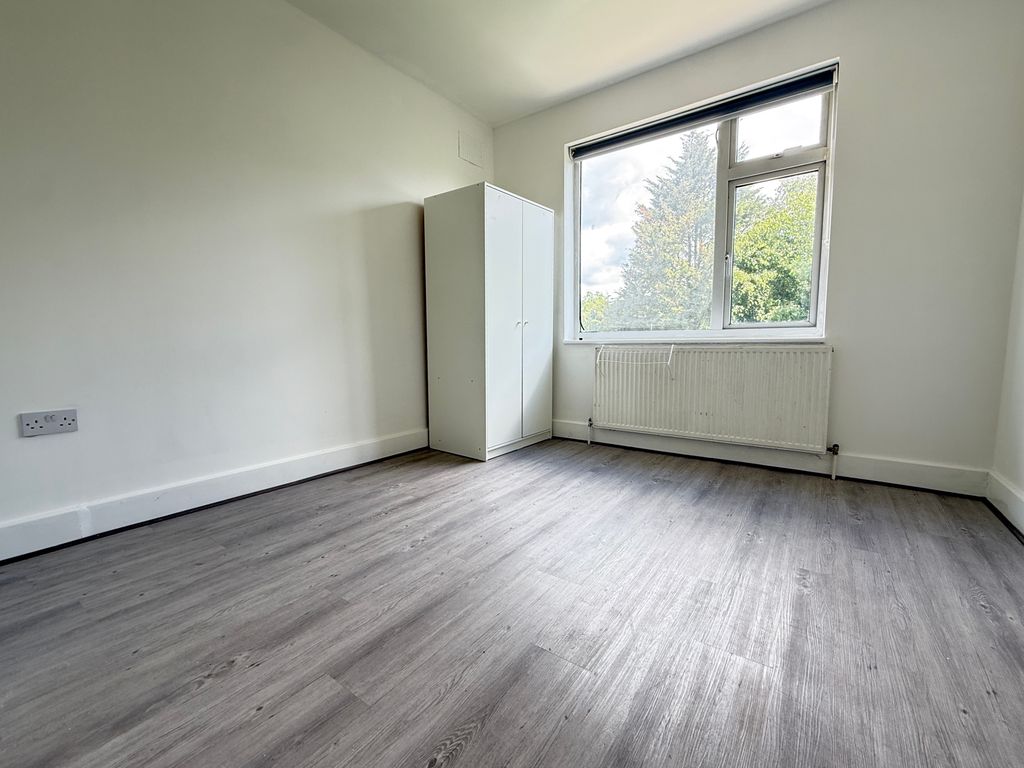 Property photo 1 of 3
