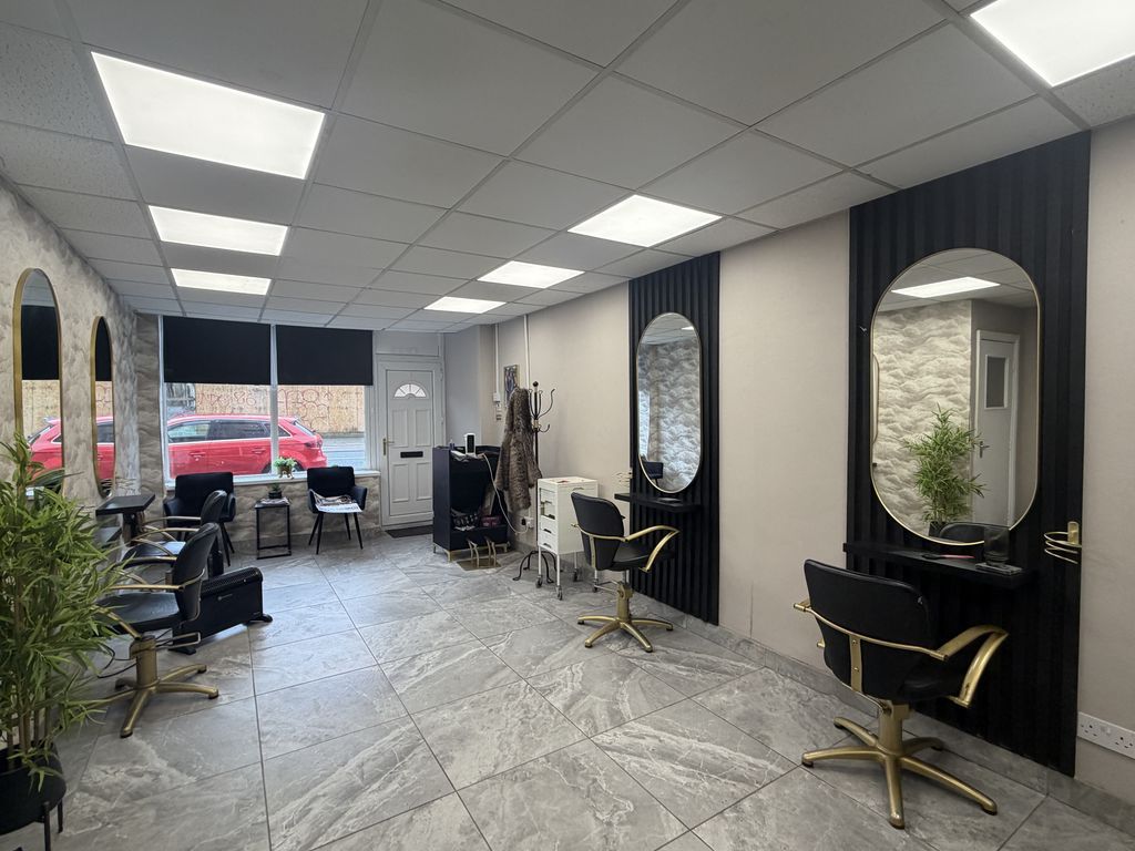 Property photo 3 of 8 Photo 5