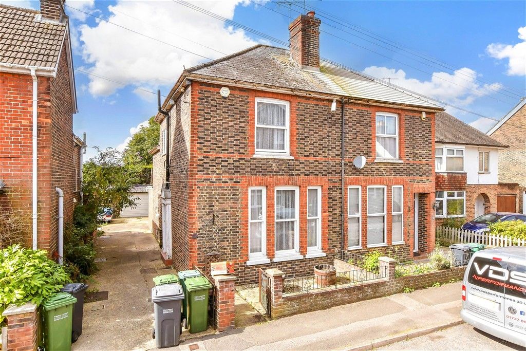 Property photo 1 of 9 External *