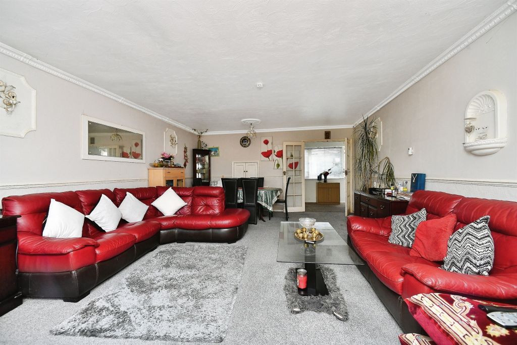 Property photo 2 of 20