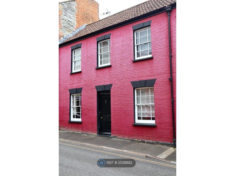 Property photo 1 of 10 21 Benedict Street