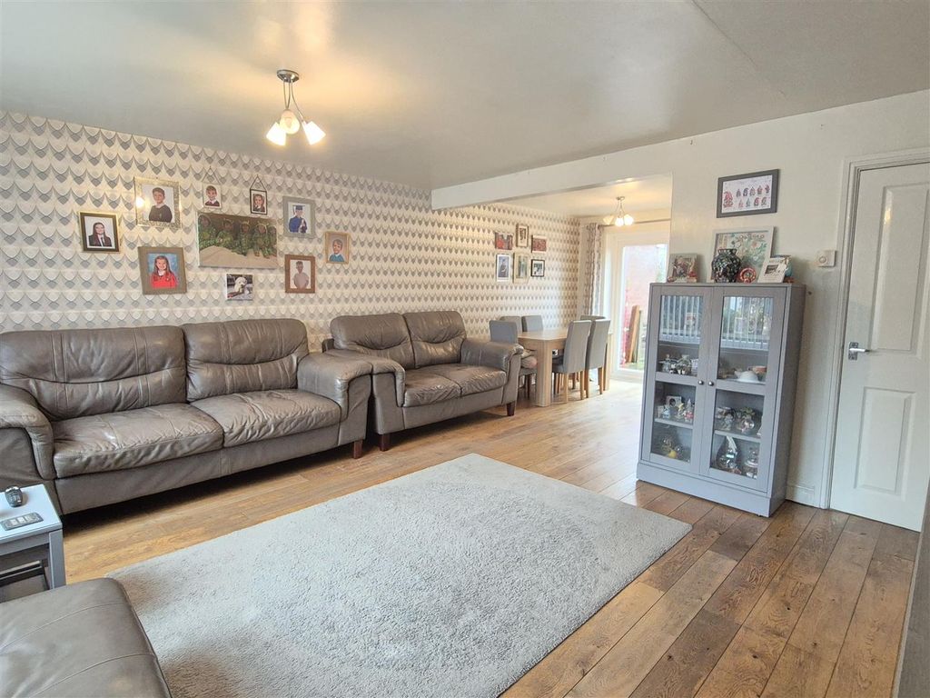 Property photo 2 of 12 20251114_111458.Jpg