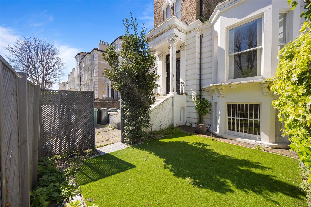 Property photo 1 of 10