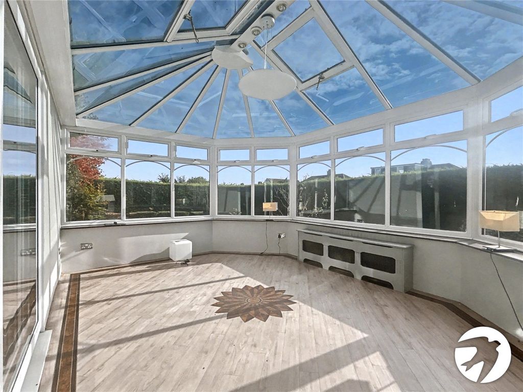 Property photo 2 of 46 Picture No. 96