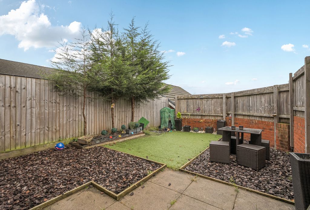 Property photo 2 of 14 1385203-6-69284B1...