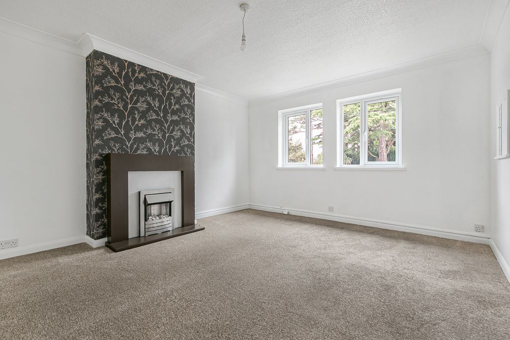 Property photo 2 of 8 Reception Room