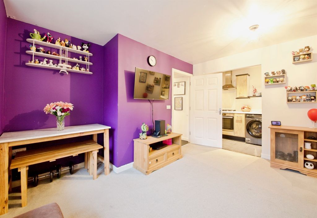 Property photo 3 of 17