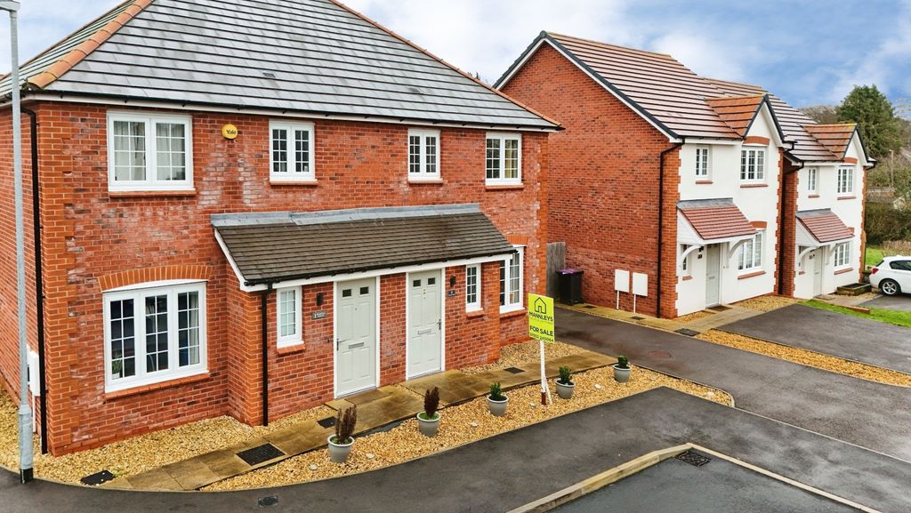 Property photo 1 of 27 4875631