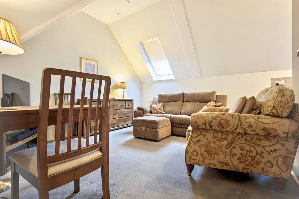 Property photo 2 of 11 Img_2966