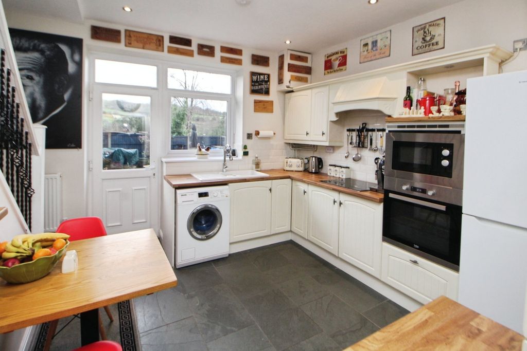 Property photo 3 of 18 Picture No. 06