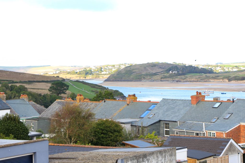 Property photo 2 of 24 Estuary View