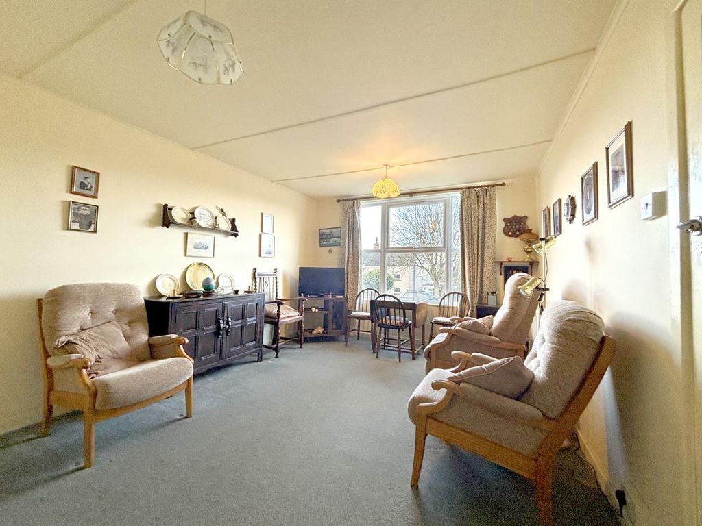 Property photo 2 of 12 Image00005.Jpg