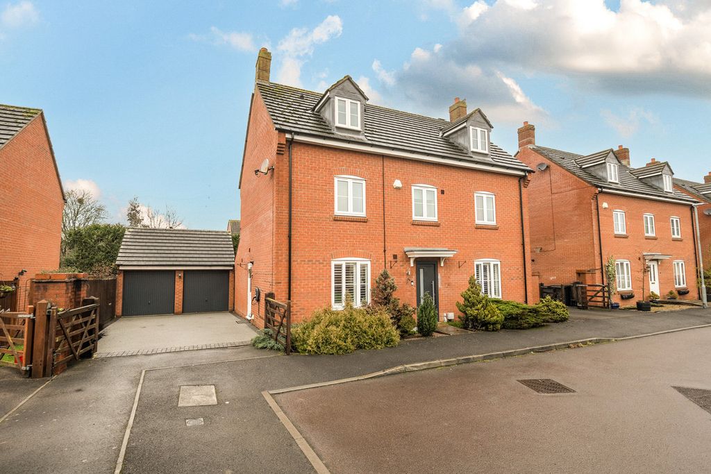 Property photo 1 of 20