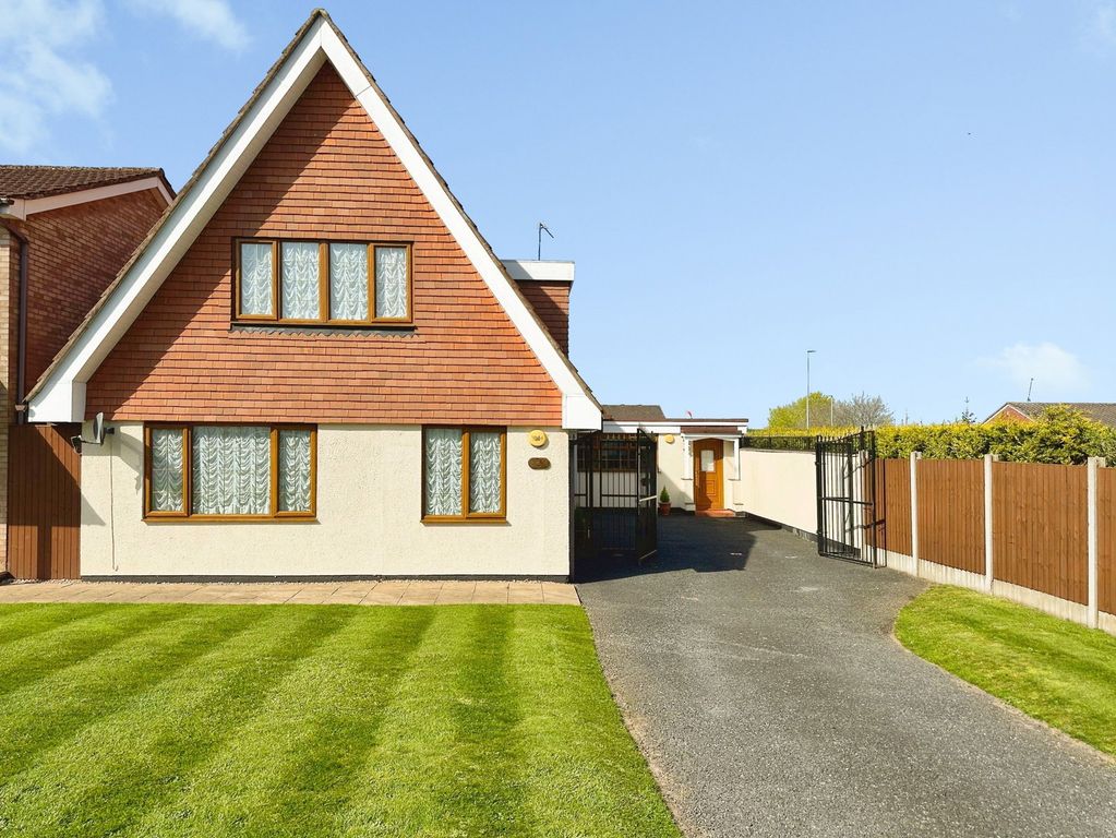 Property photo 2 of 26