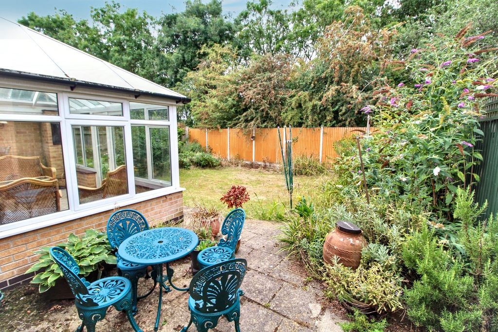 Property photo 2 of 13
