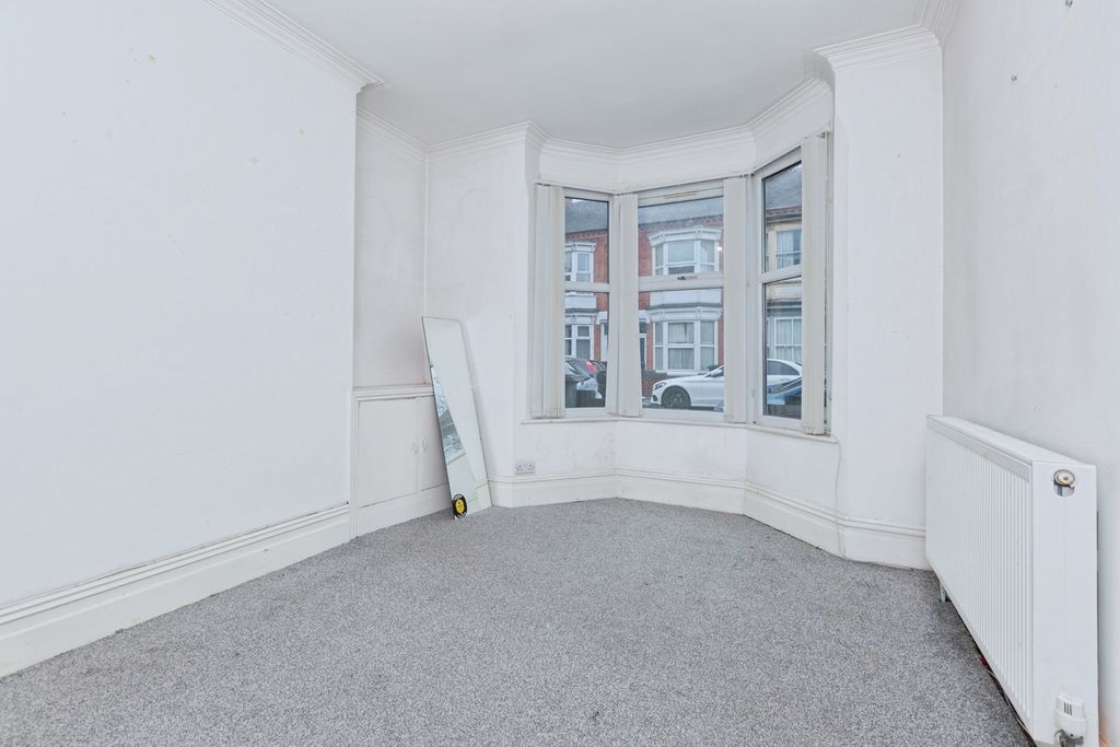 Property photo 2 of 20 Pbox-Img.Jpg