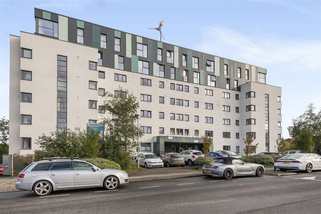 Property photo 1 of 11 9Xqlf_J-Xkijzk2H94Adoa.Jpg