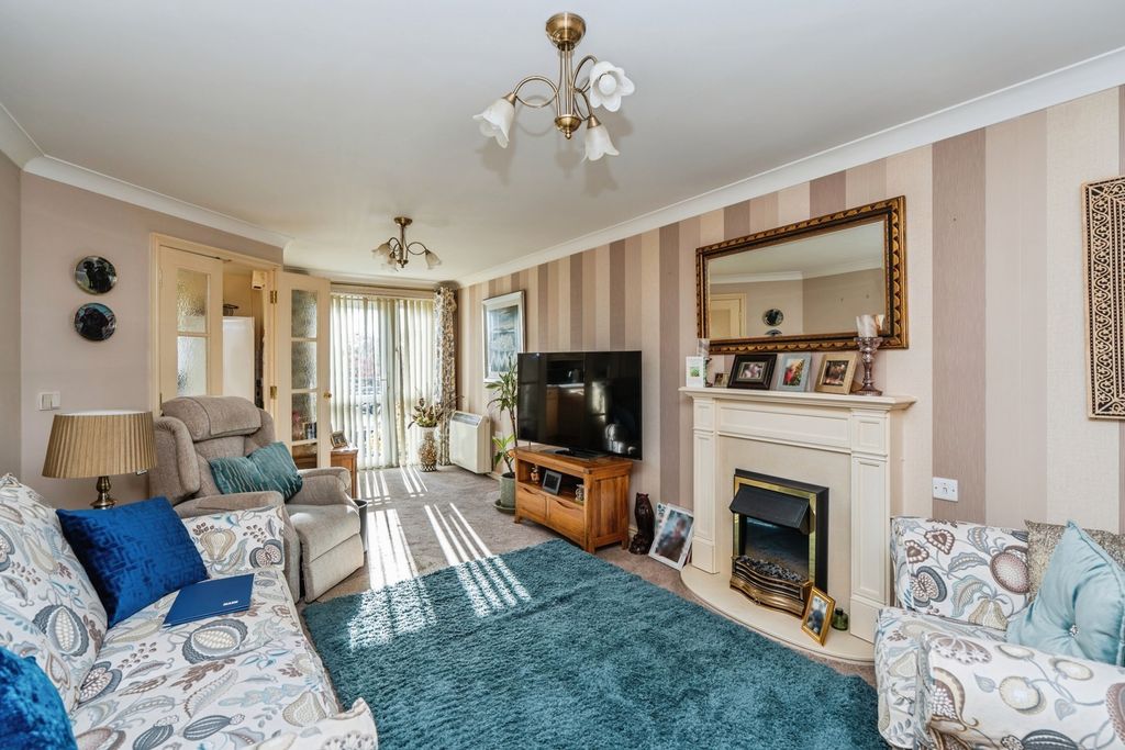 Property photo 3 of 20 Photo