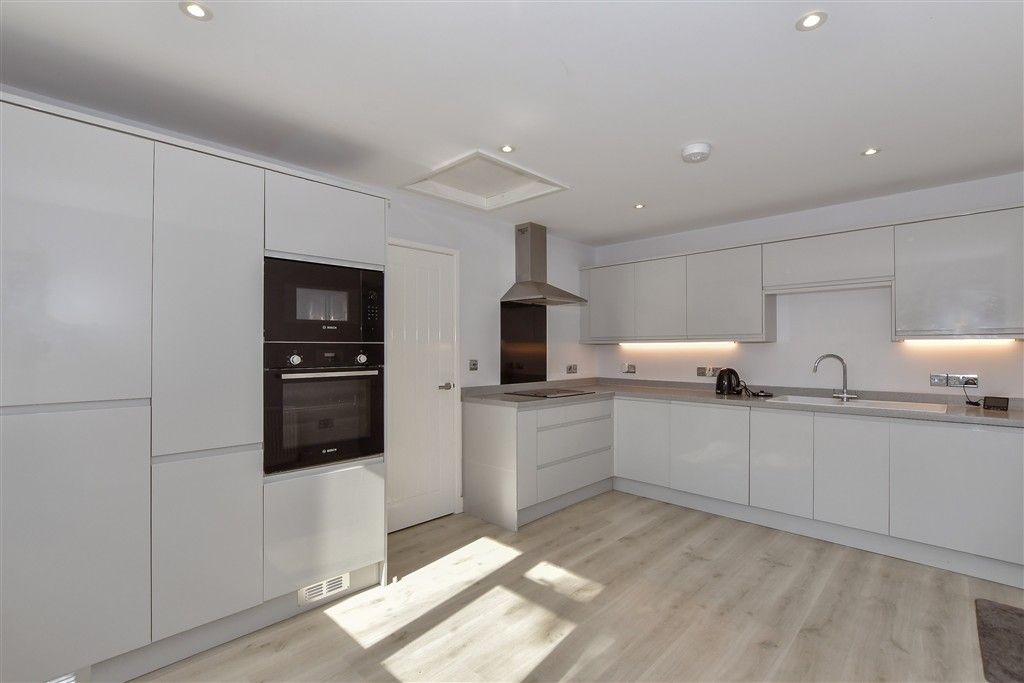 Property photo 2 of 10 Kitchen/Diner