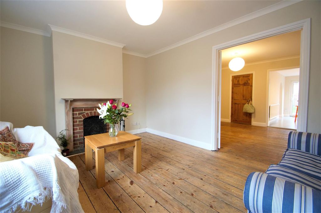 Property photo 3 of 8 Living Room