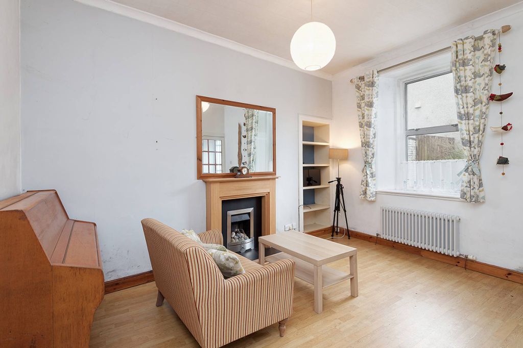 Property photo 2 of 22