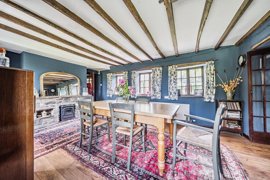 Property photo 3 of 26 Photos