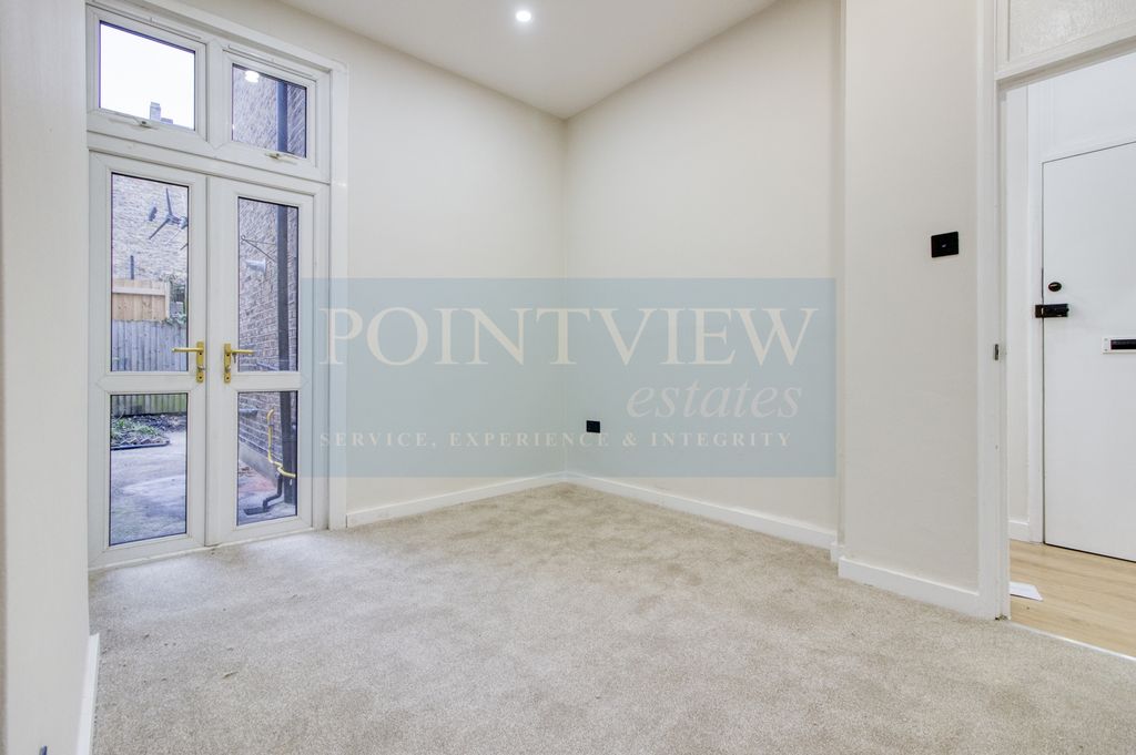 Property photo 2 of 9 Photo 2