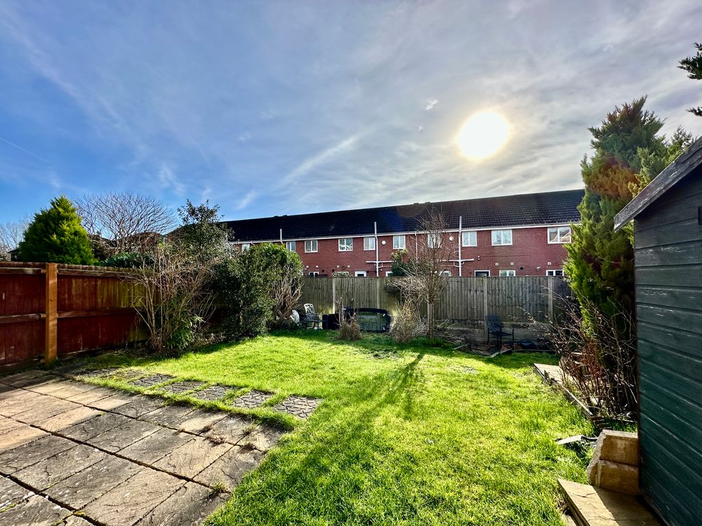 Property photo 3 of 23 3. Garden