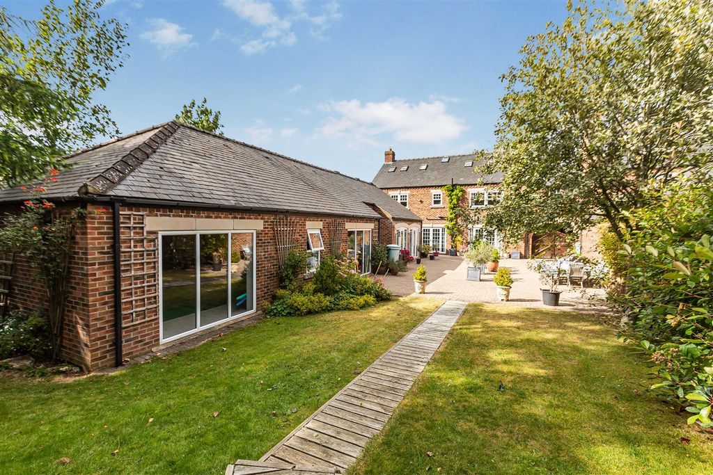 Property photo 1 of 38