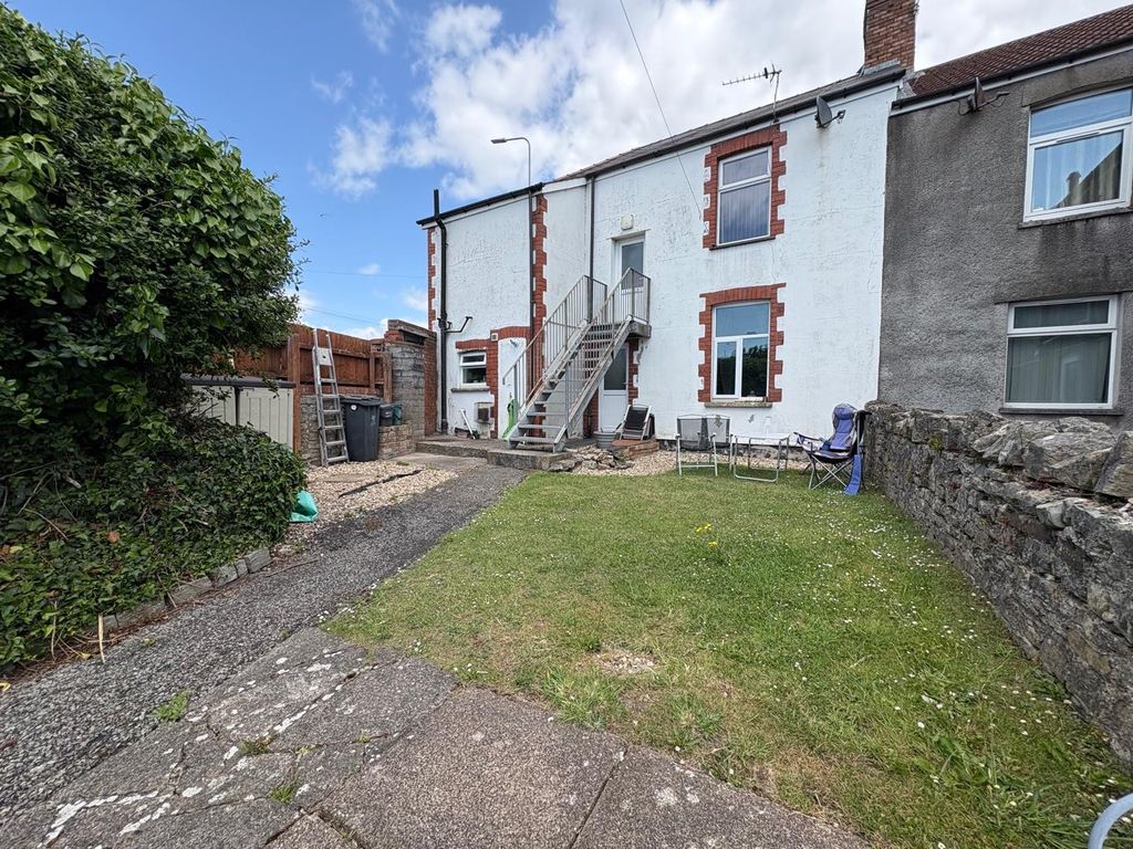 Additional image 9 of 2 bed flat to rentAndrew Road, Penarth CF64