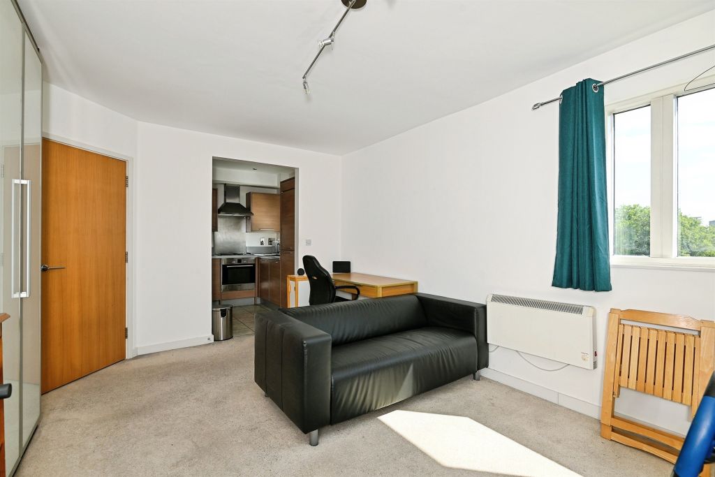 Property photo 3 of 9