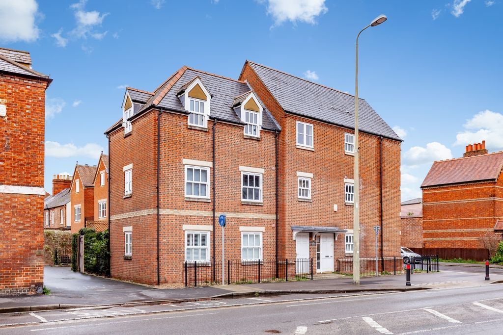 Property photo 1 of 6 120776