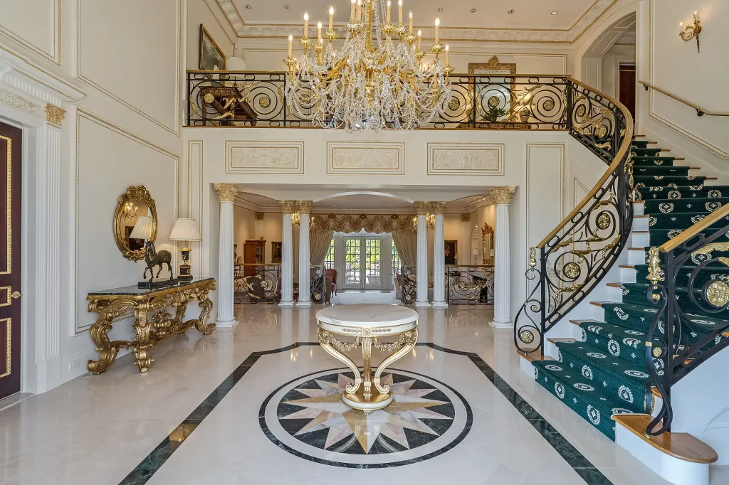 Property photo 3 of 8 <Alttext/>