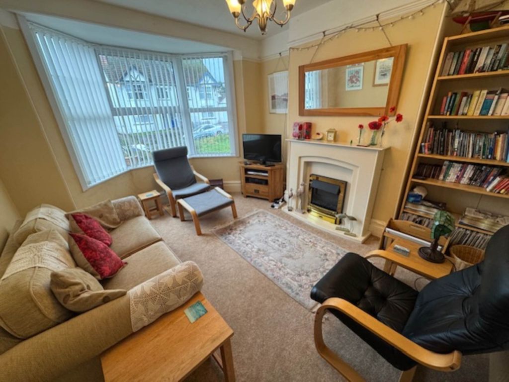 Property photo 2 of 14