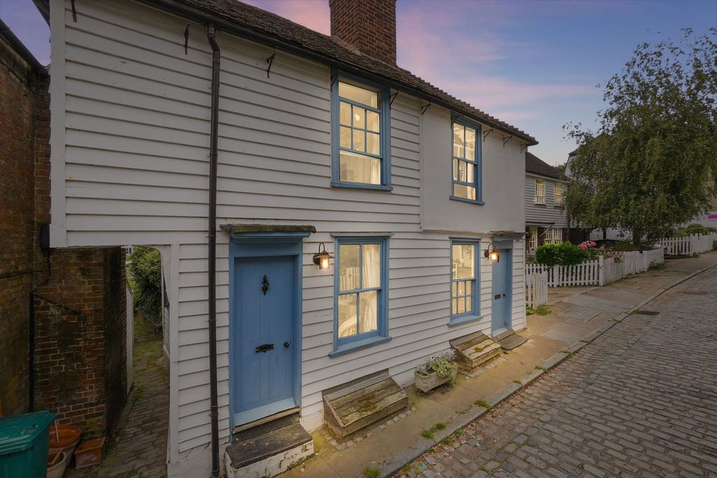 Property photo 1 of 23