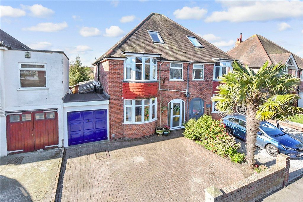 Property photo 1 of 17 External (Web)