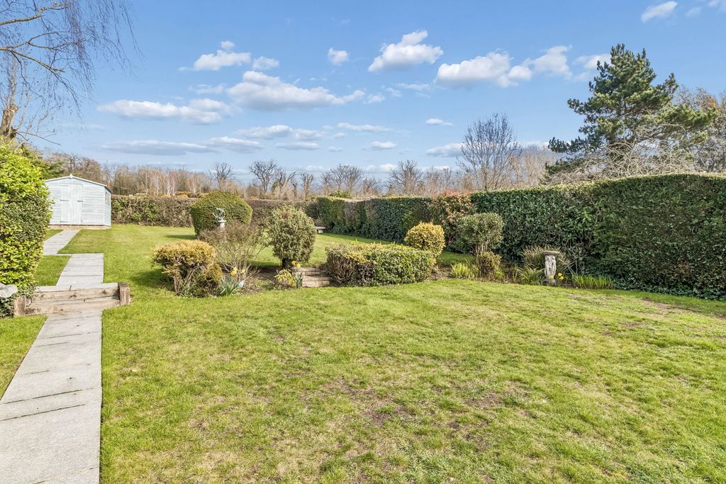 Property photo 2 of 11