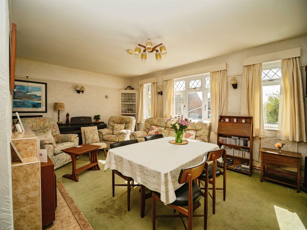 Property photo 3 of 31