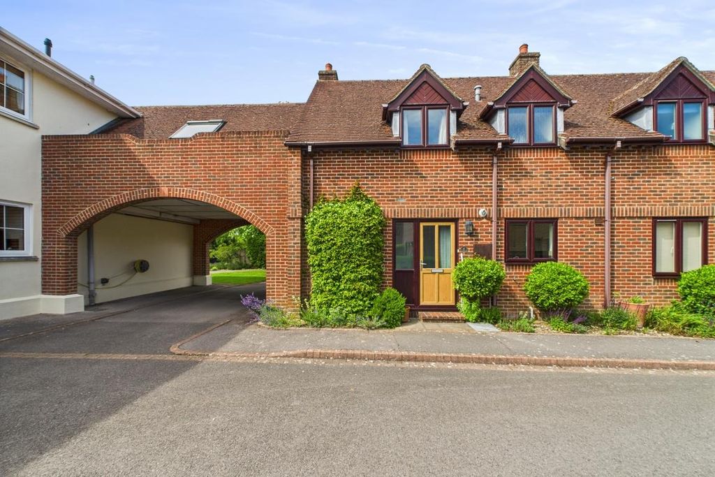 Property photo 1 of 20 Cam01894G0-Pr0180-Still023.Jpg