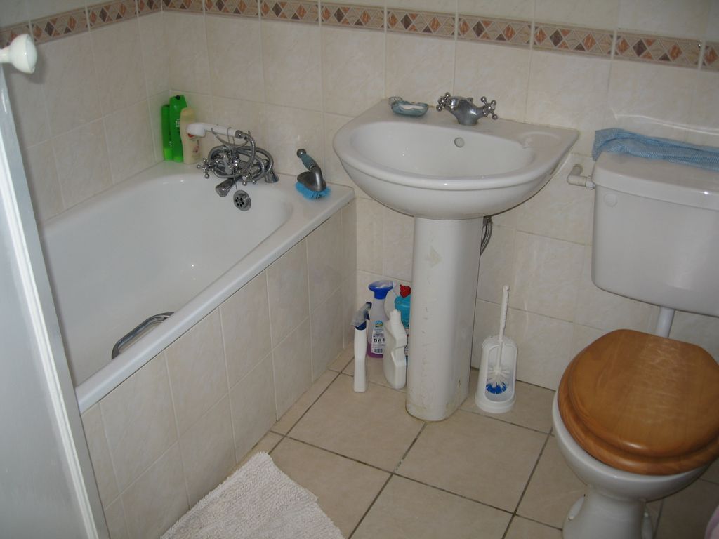 Property photo 2 of 5