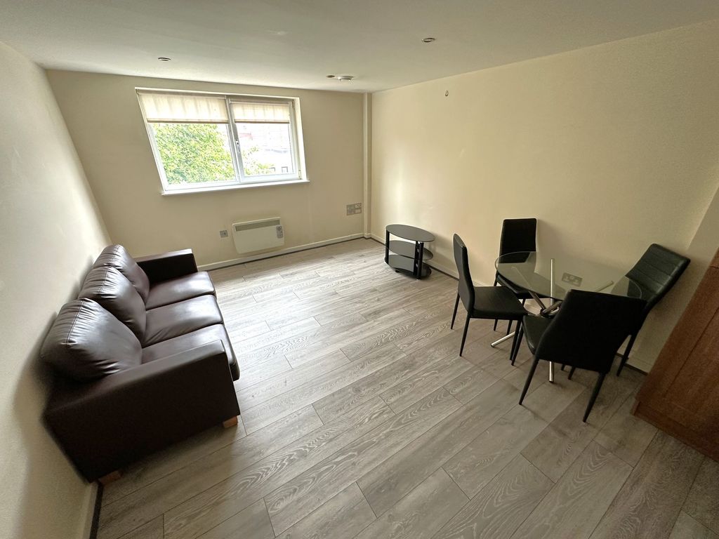 Property photo 2 of 6