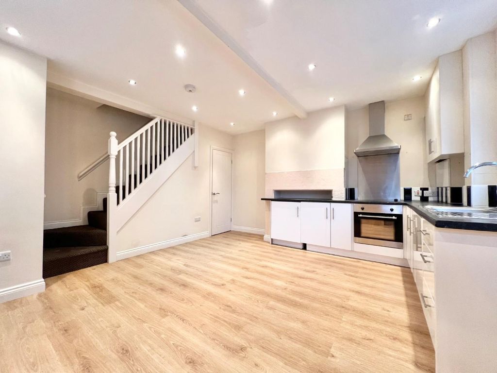 Property photo 2 of 8 6.Jpg