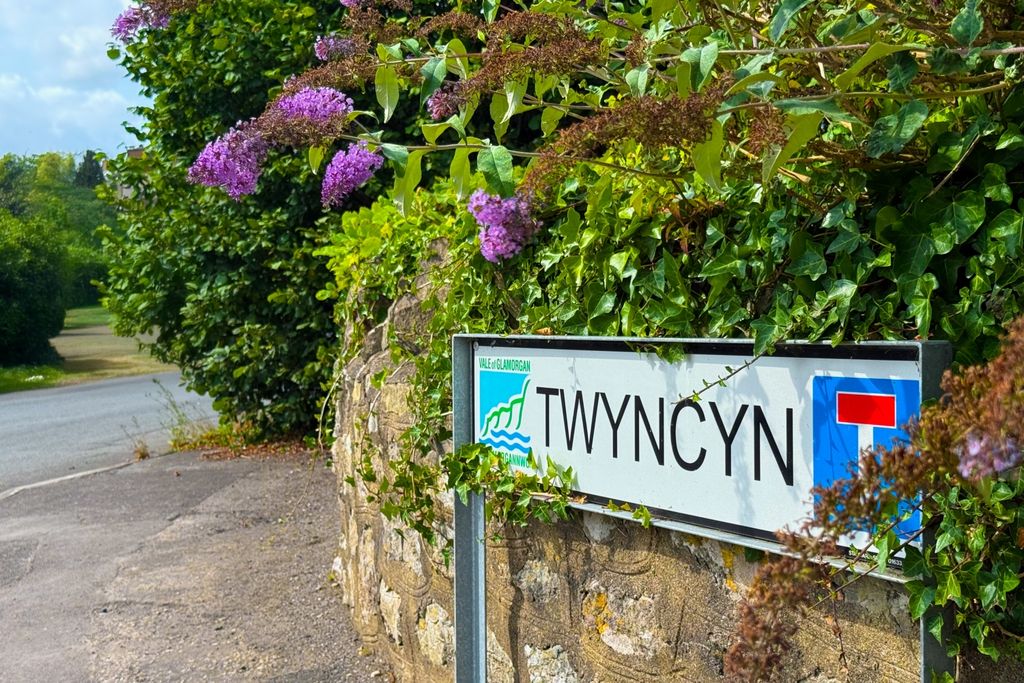 Property photo 3 of 17 Call 02920 454555 To Secure Your Viewing_12