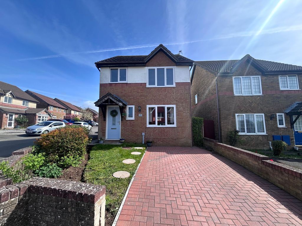 Property photo 1 of 31