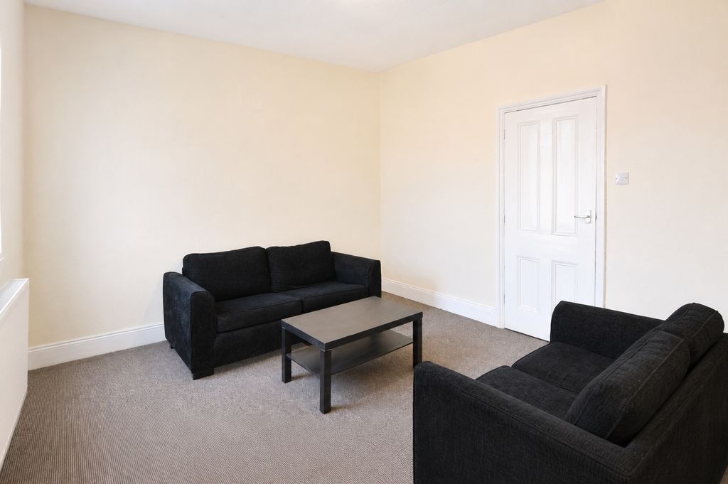 Property photo 2 of 8 Bright And Airy Lounge With Comfy Sofas...