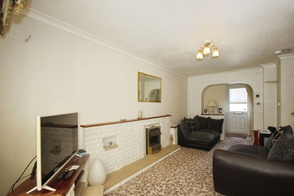 Property photo 2 of 16 Living Room