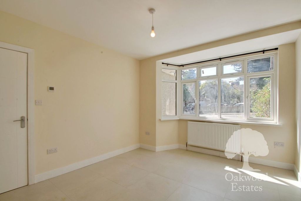 Property photo 3 of 26