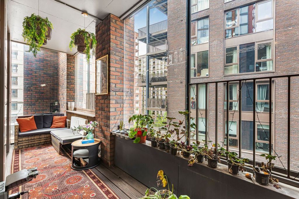 Property photo 3 of 19 Picture No. 02