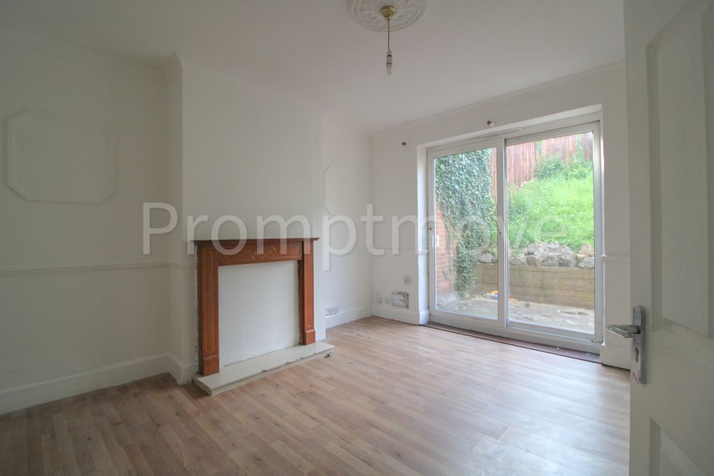 Property photo 3 of 9 Na