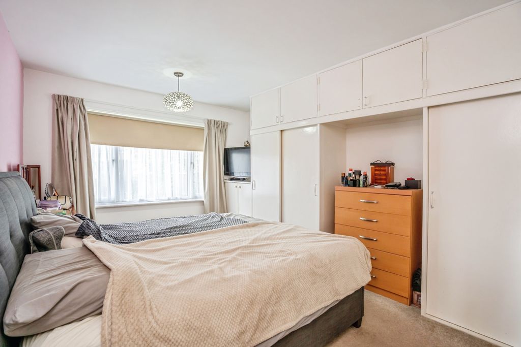 Property photo 3 of 16 Photo #3